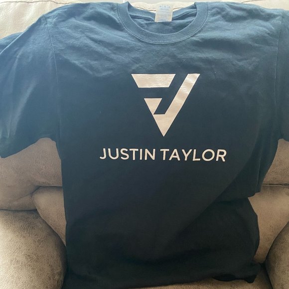 Justin Taylor Black T Shirt - Picture 1 of 1
